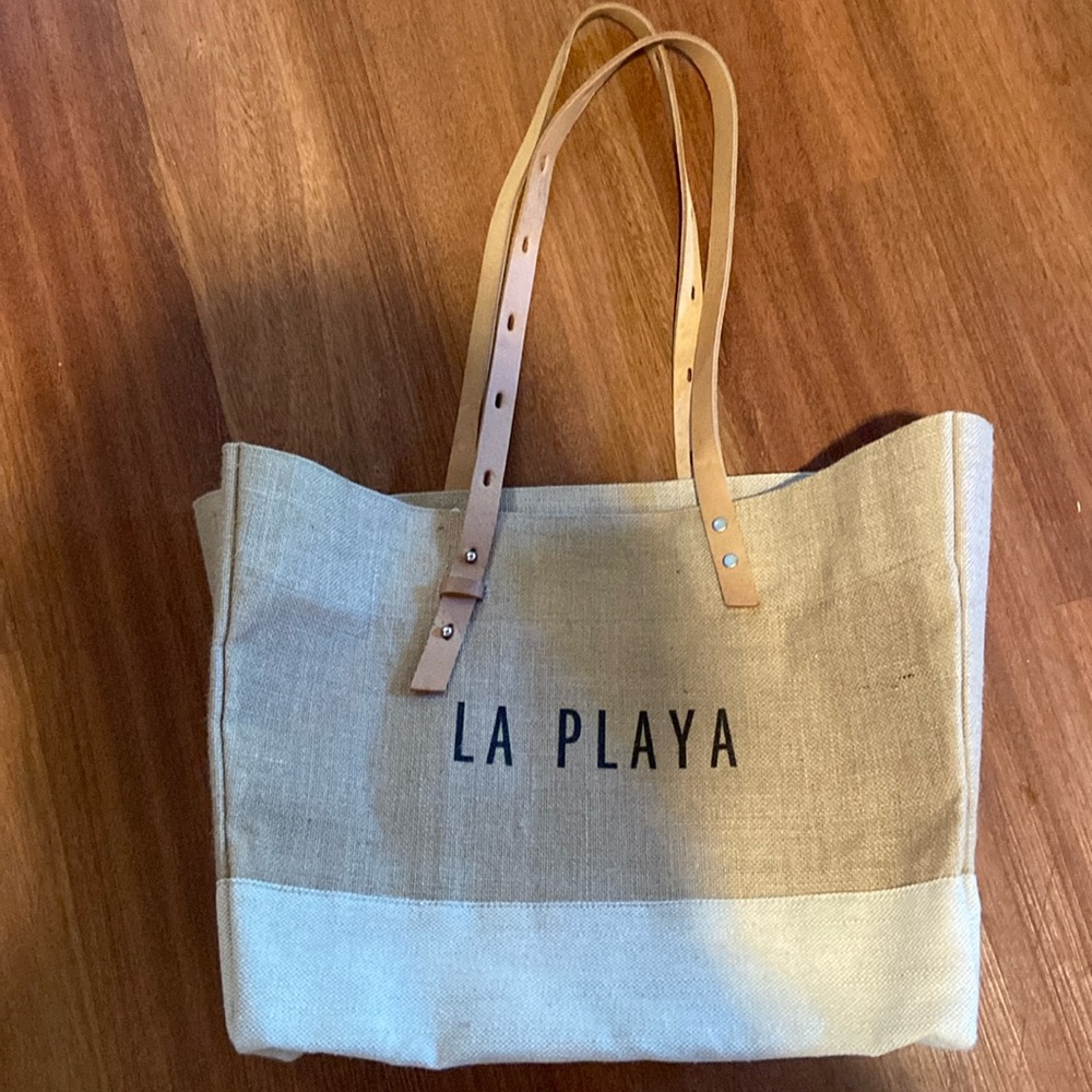 Apolis Global shoulder market bag natural